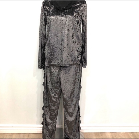 NWOT Nanette Lepore 2 Piece Pyjama - Picture 1 of 8